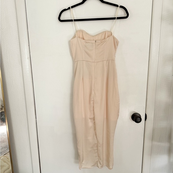 Cream satin strapless dress - Picture 4 of 6